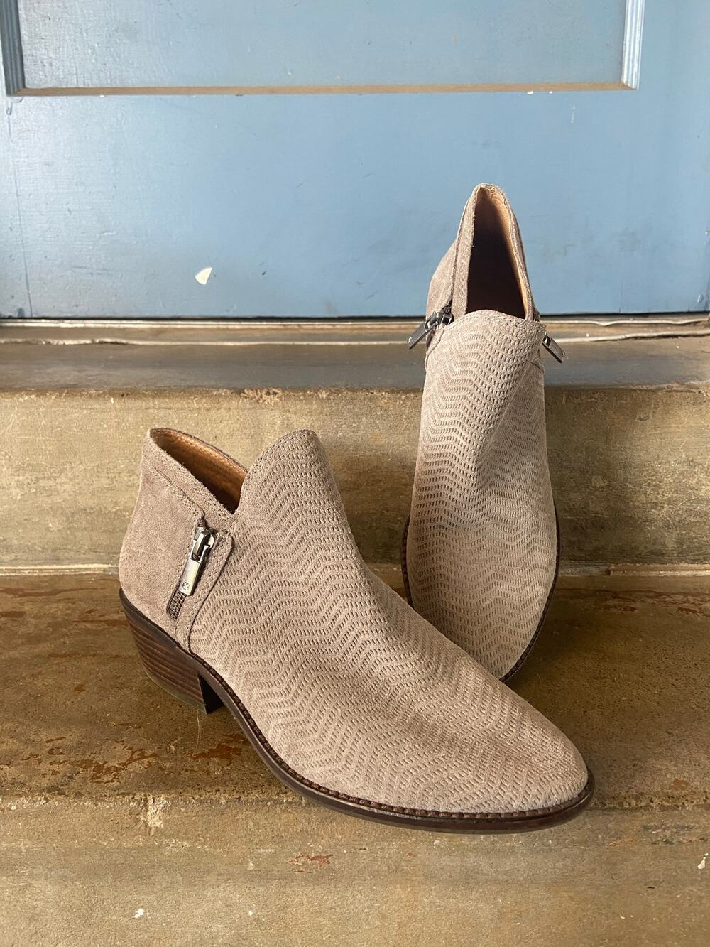Lucky Brand light taupey gray suede almond shaped toe ankle boot